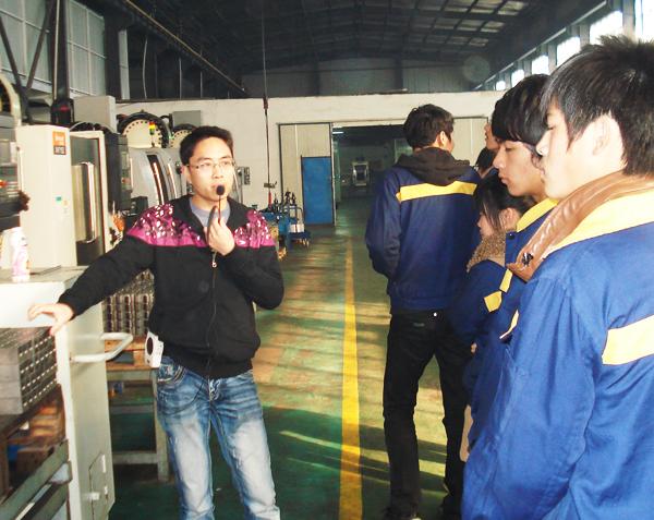 把握市场脉搏 调解产品供给 南通老牌机械公司换发新的生命力 互联通信 把握市场脉搏 调解产品供给 南通老牌机械公司换发新的生命力 把握市场脉搏 调解产品供给 南通老牌机械公司换发新的生命力 互联通信