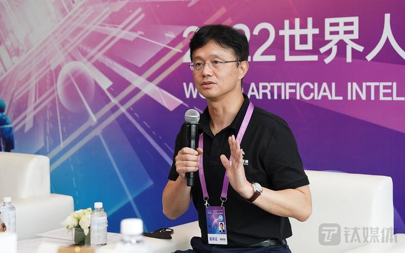 瀚博半导体CEO钱军 : 在特定应用倾向DSA架构的AI芯片比GPU更有机能优势 智能家居 瀚博半导体CEO钱军 : 在特定应用倾向DSA架构的AI芯片比GPU更有机能优势 瀚博半导体CEO钱军 : 在特定应用倾向DSA架构的AI芯片比GPU更有机能优势 智能家居