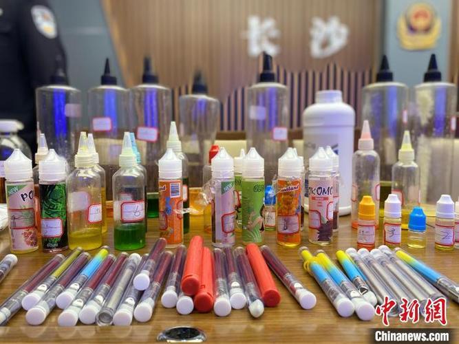 起底“上头电子烟”:含麻精药物新型毒品及替代品层出不穷 互联通信 起底“上头电子烟”:含麻精药物新型毒品及替代品层出不穷 起底“上头电子烟”:含麻精药物新型毒品及替代品层出不穷 互联通信