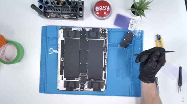 13英寸iPad Pro拆解:显示了内部磁铁阵列的变革 智能家居 13英寸iPad Pro拆解:显示了内部磁铁阵列的变革 13英寸iPad Pro拆解:显示了内部磁铁阵列的变革 智能家居