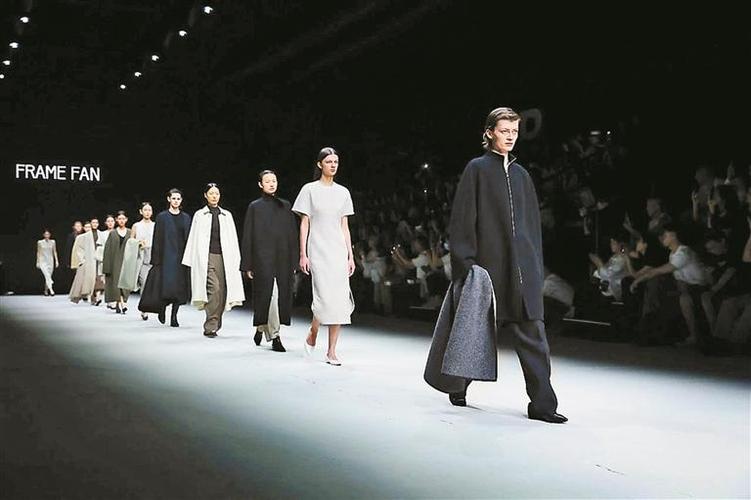 线上发卖破5亿!A/W 2024深圳时装周收官 智能科技 线上发卖破5亿!A/W 2024深圳时装周收官 线上发卖破5亿!A/W 2024深圳时装周收官 智能科技