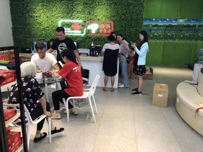 11.11消费进级连云港京东专卖店成潮流购物打卡点 智能科技 11.11消费进级连云港京东专卖店成潮流购物打卡点 11.11消费进级连云港京东专卖店成潮流购物打卡点 智能科技