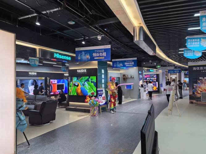 上海苏宁易购Max首店落子陆家嘴打造国内最大年夜的3C集合店 人工智能 上海苏宁易购Max首店落子陆家嘴打造国内最大年夜的3C集合店 上海苏宁易购Max首店落子陆家嘴打造国内最大年夜的3C集合店 人工智能