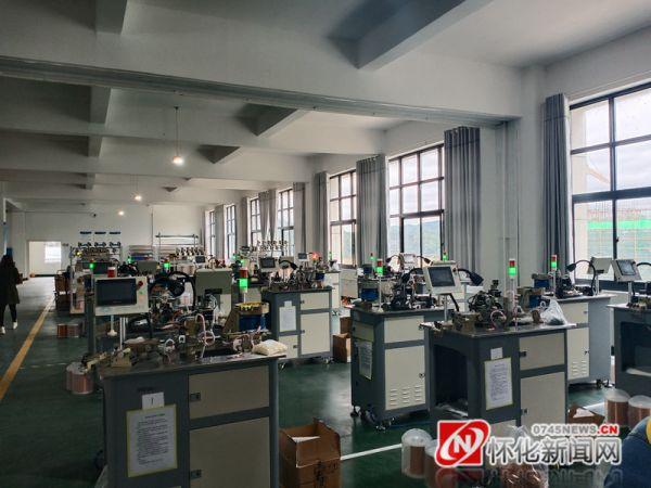 项目培植看今朝 | 抢抓市场“战”正酣通道锶鑫电子有限公司全自动分娩线项目培植见闻 智能科技 项目培植看今朝 | 抢抓市场“战”正酣通道锶鑫电子有限公司全自动分娩线项目培植见闻 项目培植看今朝 | 抢抓市场“战”正酣通道锶鑫电子有限公司全自动分娩线项目培植见闻 智能科技