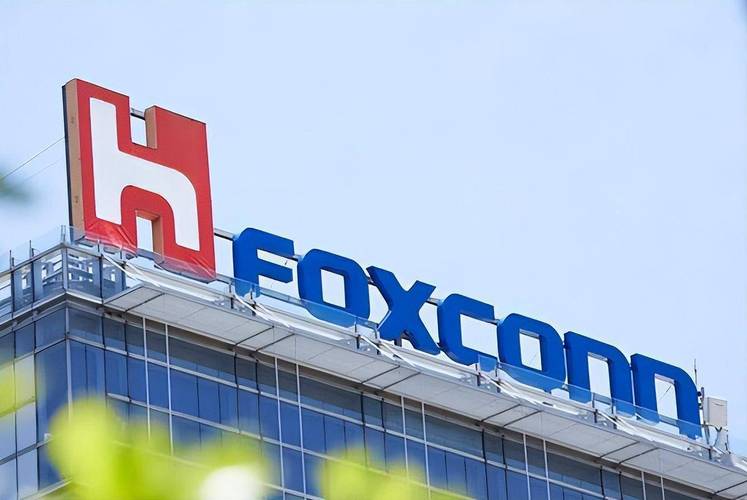 苹果独宠的中国公司:竟靠“抄”富士康年入1500亿? 互联通信 苹果独宠的中国公司:竟靠“抄”富士康年入1500亿? 苹果独宠的中国公司:竟靠“抄”富士康年入1500亿? 互联通信