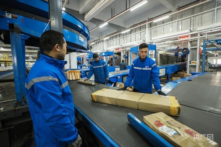人均80件 2023年徐州快递营业收入增速全省第一 互联通信 人均80件 2023年徐州快递营业收入增速全省第一 人均80件 2023年徐州快递营业收入增速全省第一 互联通信