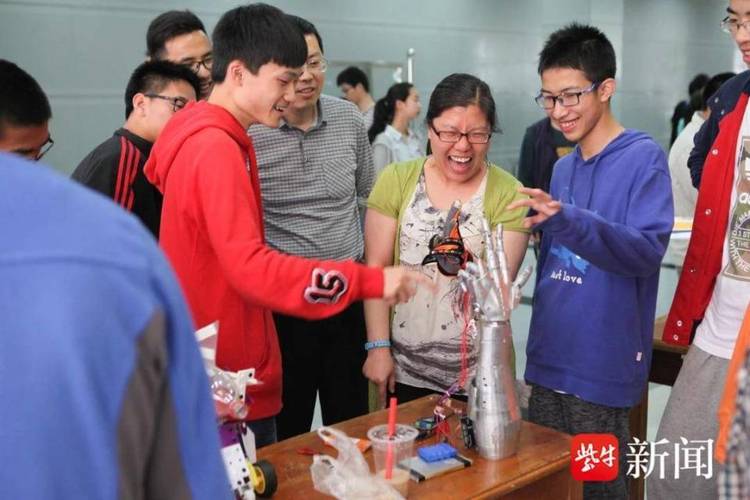 电子宠物、Arduino机械人、“双碳”研究……无锡一中这些“仙人课程”上了这个榜单 智能科技 电子宠物、Arduino机械人、“双碳”研究……无锡一中这些“仙人课程”上了这个榜单 电子宠物、Arduino机械人、“双碳”研究……无锡一中这些“仙人课程”上了这个榜单 智能科技