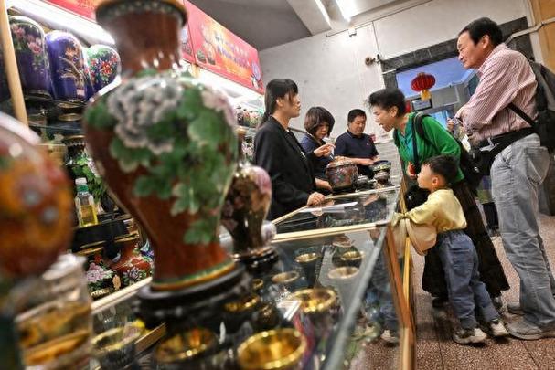 北京珐琅厂景泰蓝老物件淘宝大年夜集开集部分产品上架秒没 互联通信 北京珐琅厂景泰蓝老物件淘宝大年夜集开集部分产品上架秒没 北京珐琅厂景泰蓝老物件淘宝大年夜集开集部分产品上架秒没 互联通信
