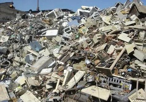 电子烟、充电器和其他\"隐形电子垃圾\"聚积成了重达900万吨的问题 智能家居 电子烟、充电器和其他\ 电子烟、充电器和其他\"隐形电子垃圾\"聚积成了重达900万吨的问题 智能家居