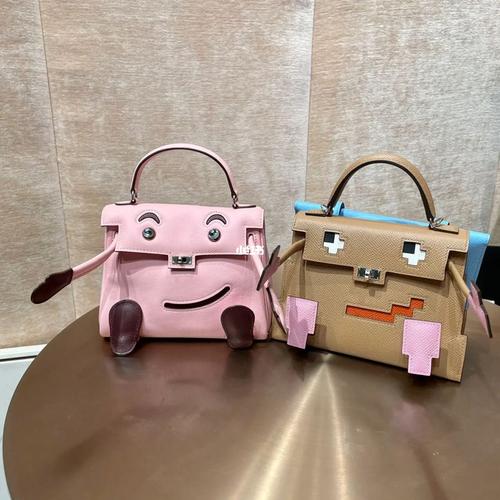 被称为娃娃中的爱马仕的奢侈品牌Enchanted Doll 智能家居 被称为娃娃中的爱马仕的奢侈品牌Enchanted Doll 被称为娃娃中的爱马仕的奢侈品牌Enchanted Doll 智能家居