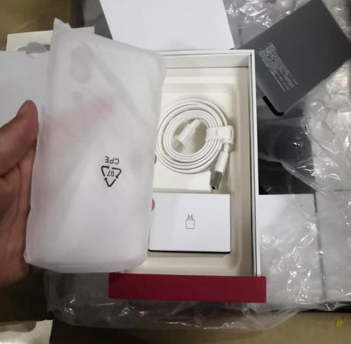 闲鱼涌现全新夏普S2库存机!三年前首发“水滴屏”如今还值899 智能家居 闲鱼涌现全新夏普S2库存机!三年前首发“水滴屏”如今还值899 闲鱼涌现全新夏普S2库存机!三年前首发“水滴屏”如今还值899 智能家居