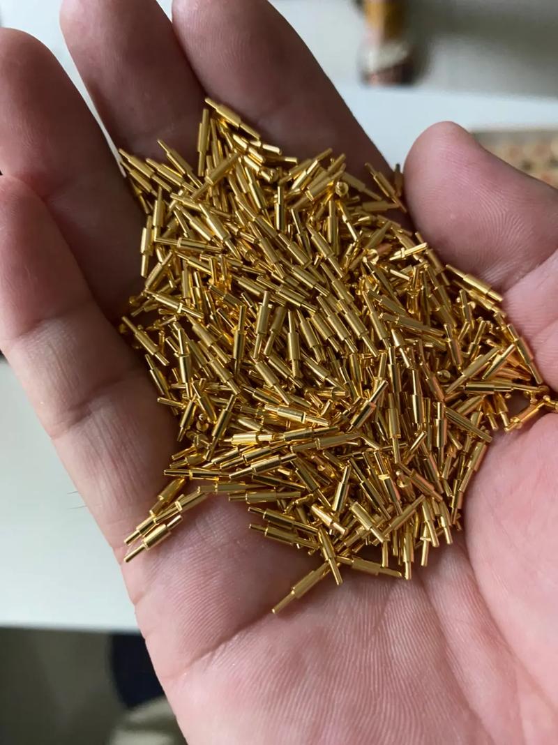 这种废弃的镀金边角料能提出若干黄金?电子垃圾提炼黄金 人工智能 这种废弃的镀金边角料能提出若干黄金?电子垃圾提炼黄金 这种废弃的镀金边角料能提出若干黄金?电子垃圾提炼黄金 人工智能