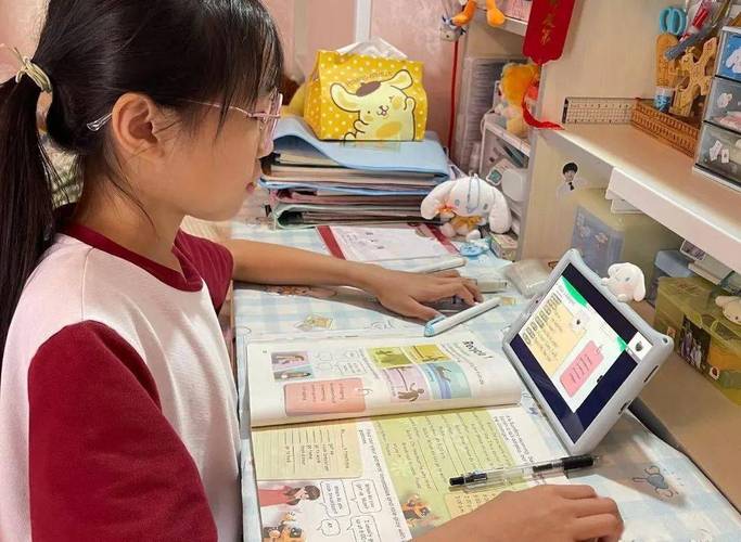 线上学科传授教化来了!四招让娃会上网课 智能科技 线上学科传授教化来了!四招让娃会上网课 线上学科传授教化来了!四招让娃会上网课 智能科技