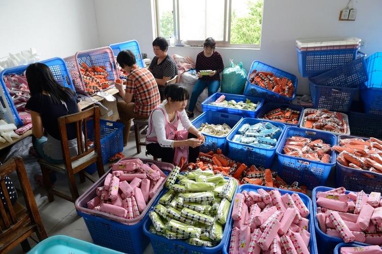 从家庭作坊到实现“一个小目标”他说…… 从家庭作坊到实现“一个小目标”他说…… 智能家居