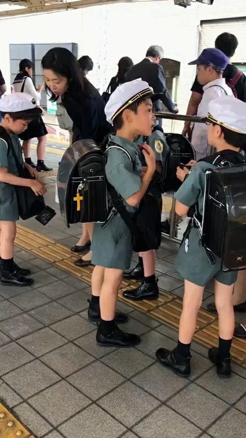 日本小学生的这套“通学装备”其实看得叫人倾慕 人工智能 日本小学生的这套“通学装备”其实看得叫人倾慕 日本小学生的这套“通学装备”其实看得叫人倾慕 人工智能