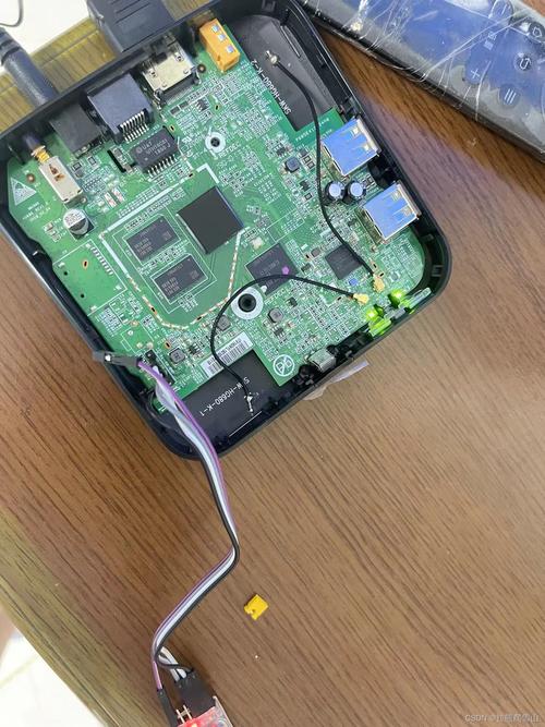 不雅赏高清拆机图片理解盒子内部结构学会看线路板熟习芯片 智能家居 不雅赏高清拆机图片理解盒子内部结构学会看线路板熟习芯片 不雅赏高清拆机图片理解盒子内部结构学会看线路板熟习芯片 智能家居