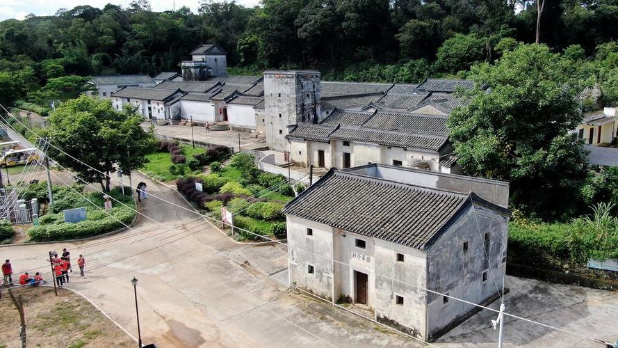 湾里区将三洲农产品物流中央烂尾项目改建成中医药科创园 人工智能 湾里区将三洲农产品物流中央烂尾项目改建成中医药科创园 湾里区将三洲农产品物流中央烂尾项目改建成中医药科创园 人工智能