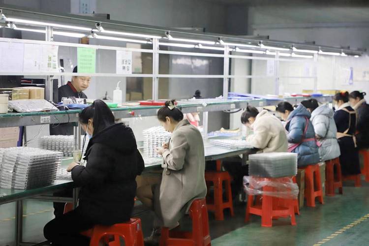 忙分娩、赶订单、抢人才!东莞制造业全力冲刺新春“开门红” 智能科技 忙分娩、赶订单、抢人才!东莞制造业全力冲刺新春“开门红” 忙分娩、赶订单、抢人才!东莞制造业全力冲刺新春“开门红” 智能科技