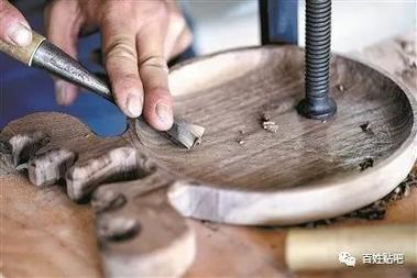 放弃40万年薪 内江小伙回家传承家族身手当木匠 智能科技 放弃40万年薪 内江小伙回家传承家族身手当木匠 放弃40万年薪 内江小伙回家传承家族身手当木匠 智能科技
