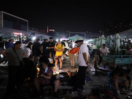 北京这处远近有名的“鬼市”重张逛摊儿逛出不少遗憾 北京这处远近有名的“鬼市”重张逛摊儿逛出不少遗憾 智能科技
