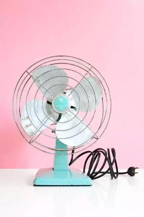 快递单成小我信息泄露新渠道 花露水成“保密神器” 互联通信 快递单成小我信息泄露新渠道 花露水成“保密神器” 快递单成小我信息泄露新渠道 花露水成“保密神器” 互联通信