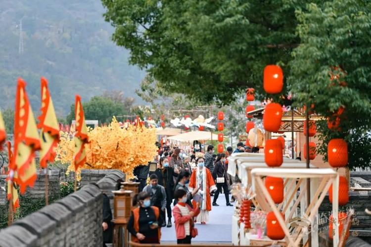 开市即爆火！宋韵美学·精细吴山美好生活大年夜集上摊主和消费者“双向奔赴” 开市即爆火！宋韵美学·精细吴山美好生活大年夜集上摊主和消费者“双向奔赴” 智能家居