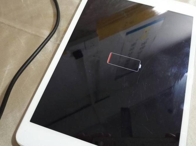 震大年夜惊 iPad也不送充电头了? 互联通信 震大年夜惊 iPad也不送充电头了? 震大年夜惊 iPad也不送充电头了? 互联通信