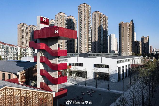 废弃旧厂房变身潮流打卡地!河汉创意园焕发新活力 互联通信 废弃旧厂房变身潮流打卡地!河汉创意园焕发新活力 废弃旧厂房变身潮流打卡地!河汉创意园焕发新活力 互联通信