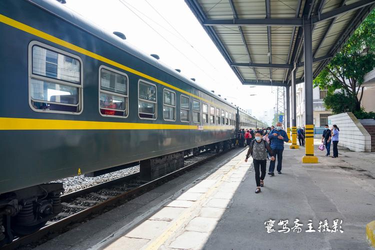 九元航空天空中的绿皮火车 前几天有幸乘坐了九元航空 九元航空天空中的绿皮火车 前几天有幸乘坐了九元航空 智能家居