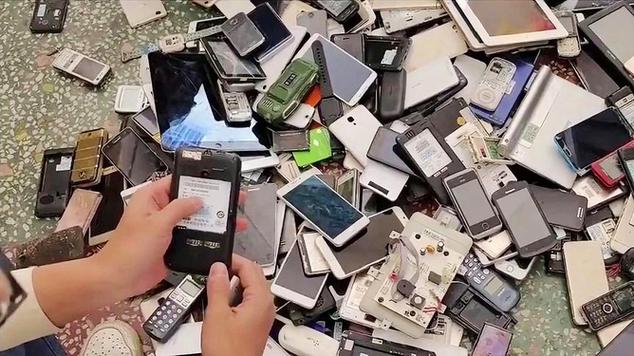 为啥有人跑农村收“废手机”？收回来干些什么？看完你就明白了 为啥有人跑农村收“废手机”？收回来干些什么？看完你就明白了 互联通信