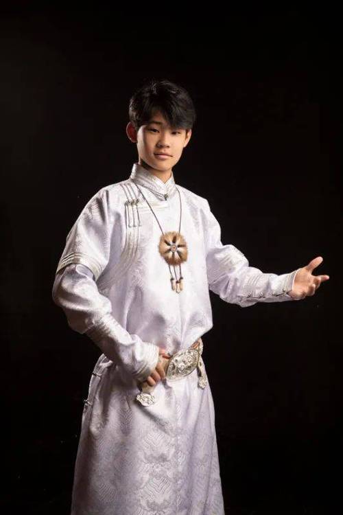沅陵小帅伙向梓杨唱响央视表孝心 沅陵小帅伙向梓杨唱响央视表孝心 人工智能