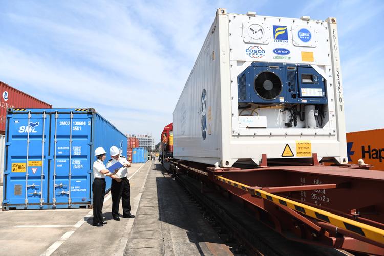 福建省首列冷链集装箱海铁联运专列发车 开启冷链物流运输新模式 智能家居 福建省首列冷链集装箱海铁联运专列发车 开启冷链物流运输新模式 福建省首列冷链集装箱海铁联运专列发车 开启冷链物流运输新模式 智能家居