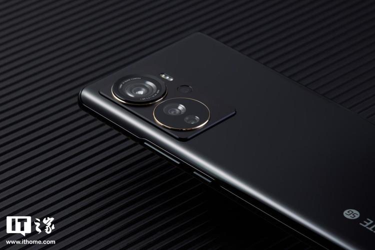 中兴 Axon 40 Pro 评测:体验均衡无短板的水桶机 人工智能 中兴 Axon 40 Pro 评测:体验均衡无短板的水桶机 中兴 Axon 40 Pro 评测:体验均衡无短板的水桶机 人工智能