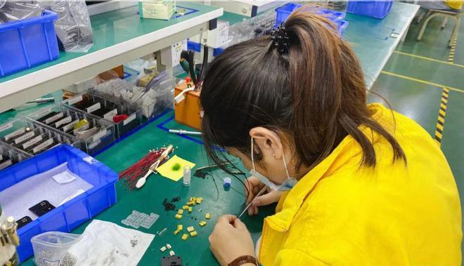 3C、新能源、半导体金三角营业成型周详治具龙头涌固高质量成长 互联通信 3C、新能源、半导体金三角营业成型周详治具龙头涌固高质量成长 3C、新能源、半导体金三角营业成型周详治具龙头涌固高质量成长 互联通信