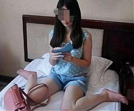 我12岁我爸让我辍学我开工作室后他找来让我给继母儿子买婚房 我12岁我爸让我辍学我开工作室后他找来让我给继母儿子买婚房 智能家居