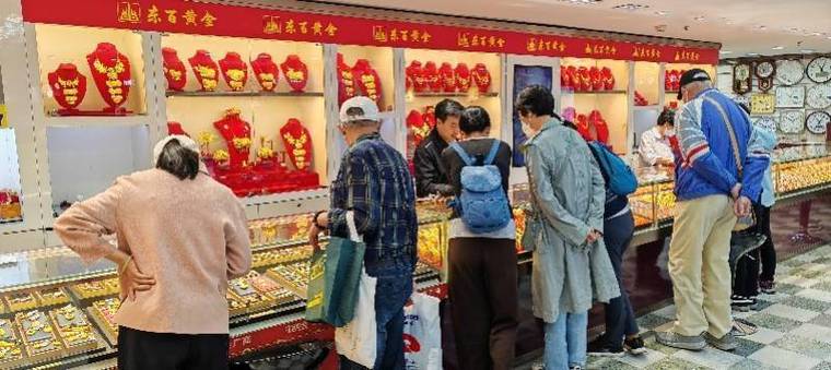 对话外媒镜头下的广州服装店发卖员:去年生意回暖发卖额涨了 智能家居 对话外媒镜头下的广州服装店发卖员:去年生意回暖发卖额涨了 对话外媒镜头下的广州服装店发卖员:去年生意回暖发卖额涨了 智能家居