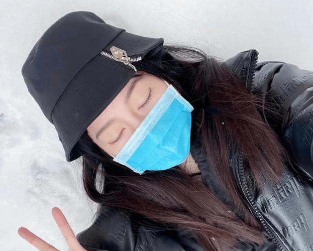 网曝By2孙雨再度住院滑雪时发生意外受伤手一片红肿令人心疼 网曝By2孙雨再度住院滑雪时发生意外受伤手一片红肿令人心疼 互联通信