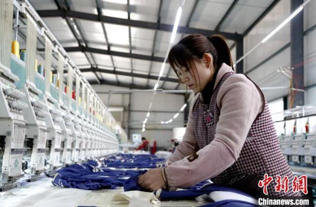 鲁西南小城借力电子商务将“菏泽制造”卖向全球 鲁西南小城借力电子商务将“菏泽制造”卖向全球 智能家居