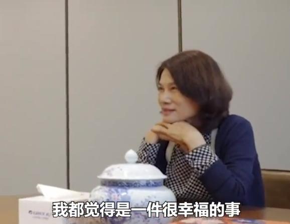 董明珠扒光奥克斯“衣服”裸体暴晒奥克斯该若何危机公关? 人工智能 董明珠扒光奥克斯“衣服”裸体暴晒奥克斯该若何危机公关? 董明珠扒光奥克斯“衣服”裸体暴晒奥克斯该若何危机公关? 人工智能