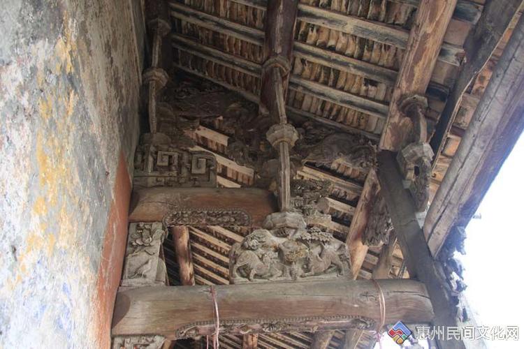镇江金山风景区“王公祠”一角倾圯 镇江金山风景区“王公祠”一角倾圯 人工智能