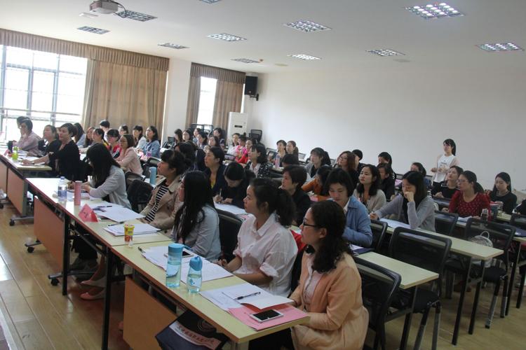 摄影教程:引诱不雅察开会若何拍好会议图片? 人工智能 摄影教程:引诱不雅察开会若何拍好会议图片? 摄影教程:引诱不雅察开会若何拍好会议图片? 人工智能