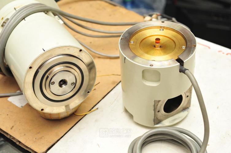 全球首拆!十分昂贵的JEOL(日本電子)JSM-5600LV扫描电镜电子枪 智能家居 全球首拆!十分昂贵的JEOL(日本電子)JSM-5600LV扫描电镜电子枪 全球首拆!十分昂贵的JEOL(日本電子)JSM-5600LV扫描电镜电子枪 智能家居