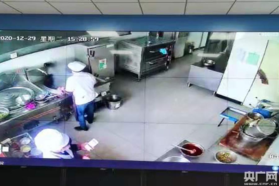 饭店厨房装监控 智能科技 饭店厨房装监控 饭店厨房装监控 智能科技